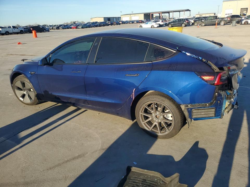 Продажа на аукционе авто 2023 Tesla Model 3, vin: 5YJ3E1EAXPF565003, номер лота: 74896415