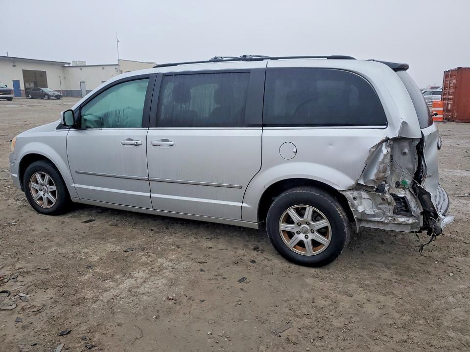 77971865 :رقم المزاد ، 2A4RR5D16AR421087 vin ، 2010 Chrysler Town & Country مزاد بيع