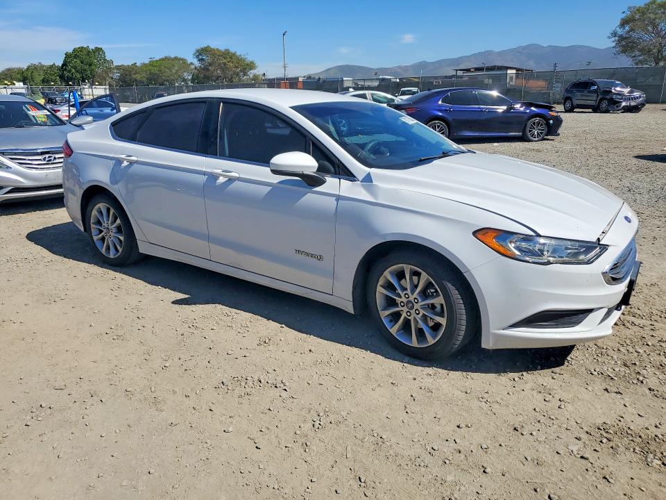 2017 Ford Fusion მანქანა იყიდება აუქციონზე, vin: 3FA6P0LU7HR238580, აუქციონის ნომერი: 79117505