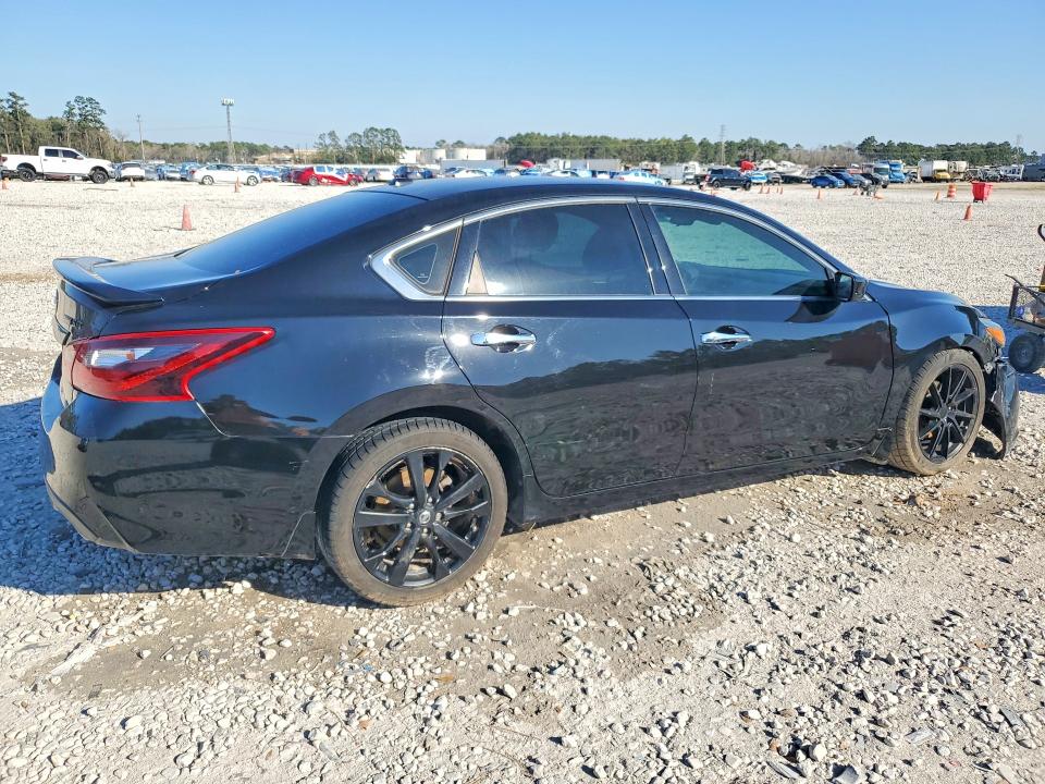 2018 Nissan Altima მანქანა იყიდება აუქციონზე, vin: 1N4AL3AP9JC200468, აუქციონის ნომერი: 78860255