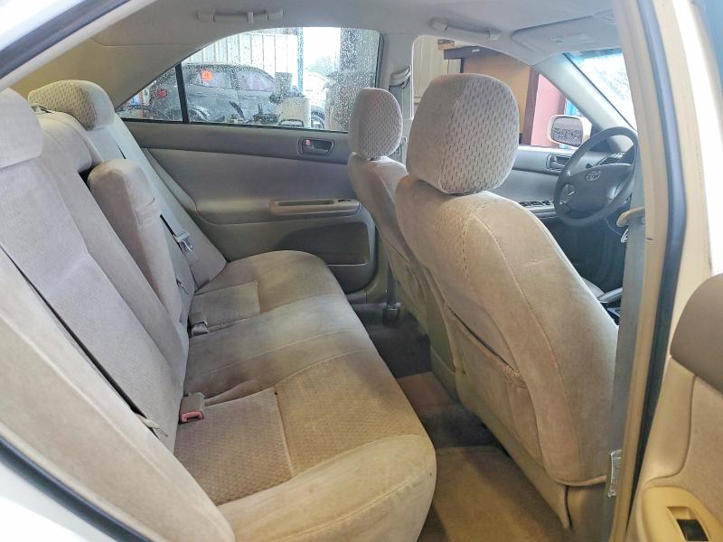 78858335 :رقم المزاد ، 4T1BF32K34U062400 vin ، 2004 Toyota Camry مزاد بيع