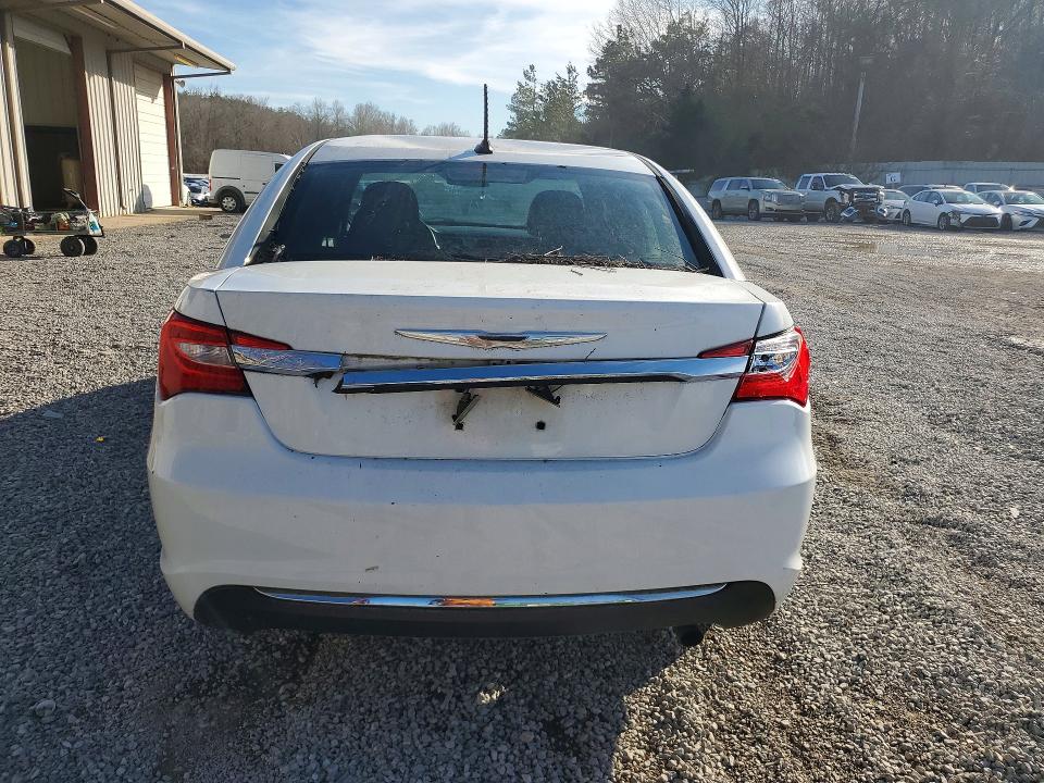 Продаж на аукціоні авто 2012 Chrysler 200, vin: 1C3CCBAB3CN316987, номер лоту: 77747335