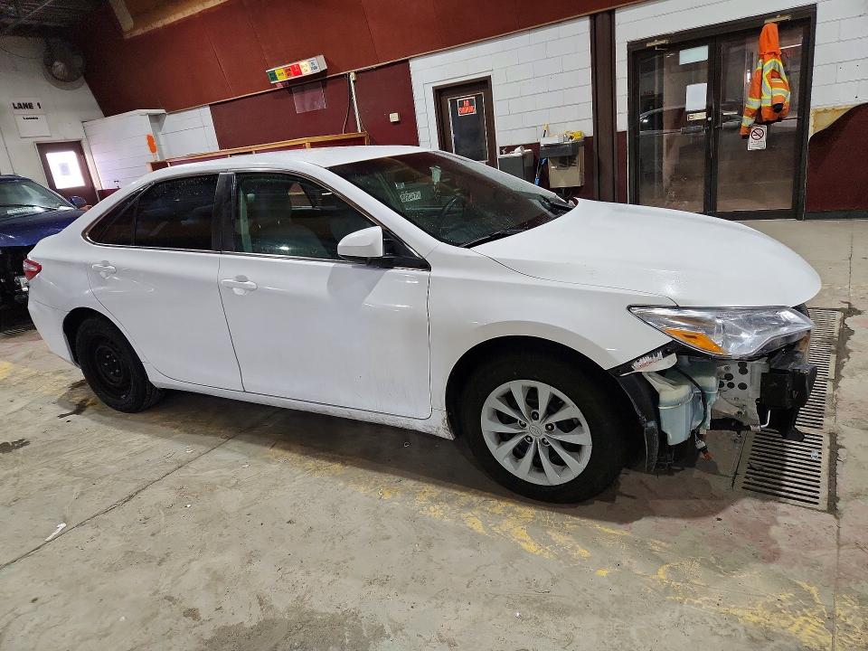 2015 Toyota Camry მანქანა იყიდება აუქციონზე, vin: 4T4BF1FK2FR508589, აუქციონის ნომერი: 78492045