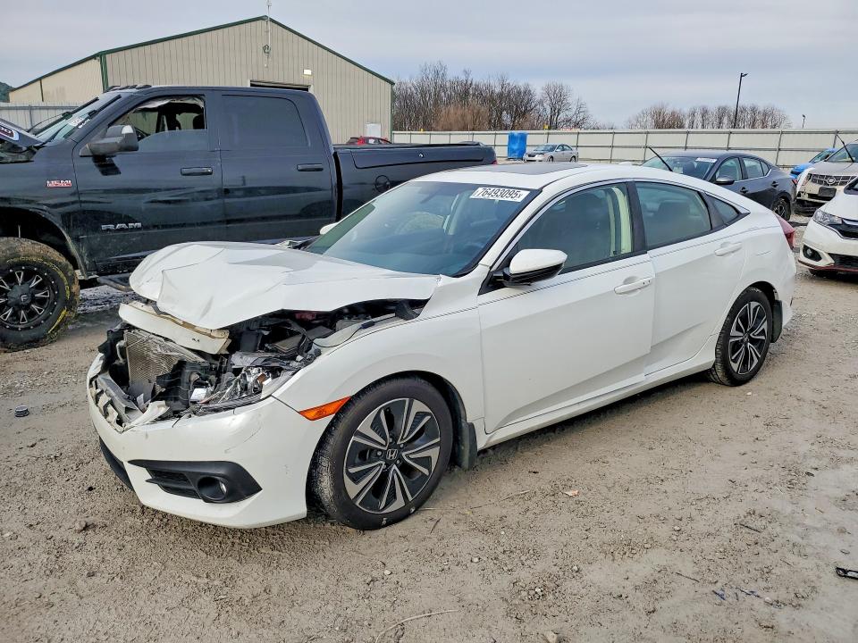 Продажа на аукционе авто 2018 Honda Civic, vin: JHMFC1F74JX000134, номер лота: 76493095