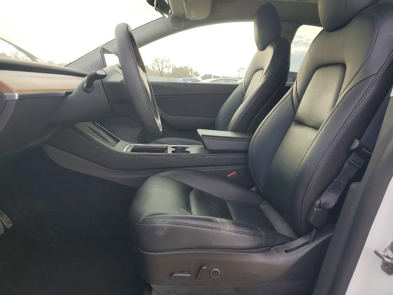76976515 :رقم المزاد ، 7SAYGDEE8NF388214 vin ، 2022 Tesla Model Y مزاد بيع