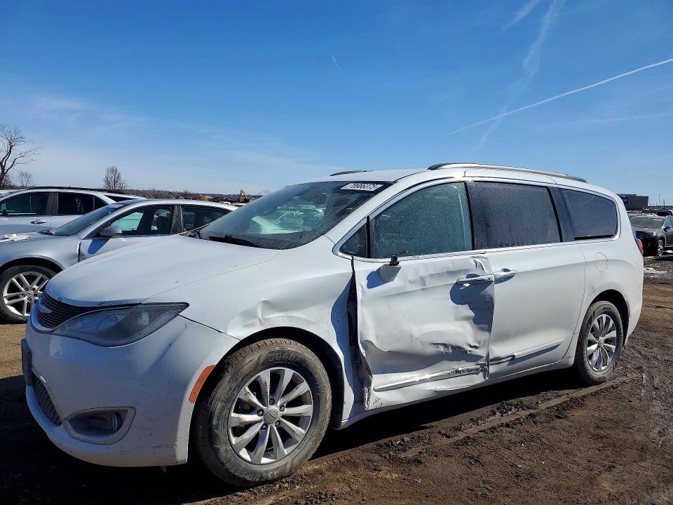 Auction sale of the 2017 Chrysler Pacifica, vin: 2C4RC1BGXHR759125, lot number: 78986375
