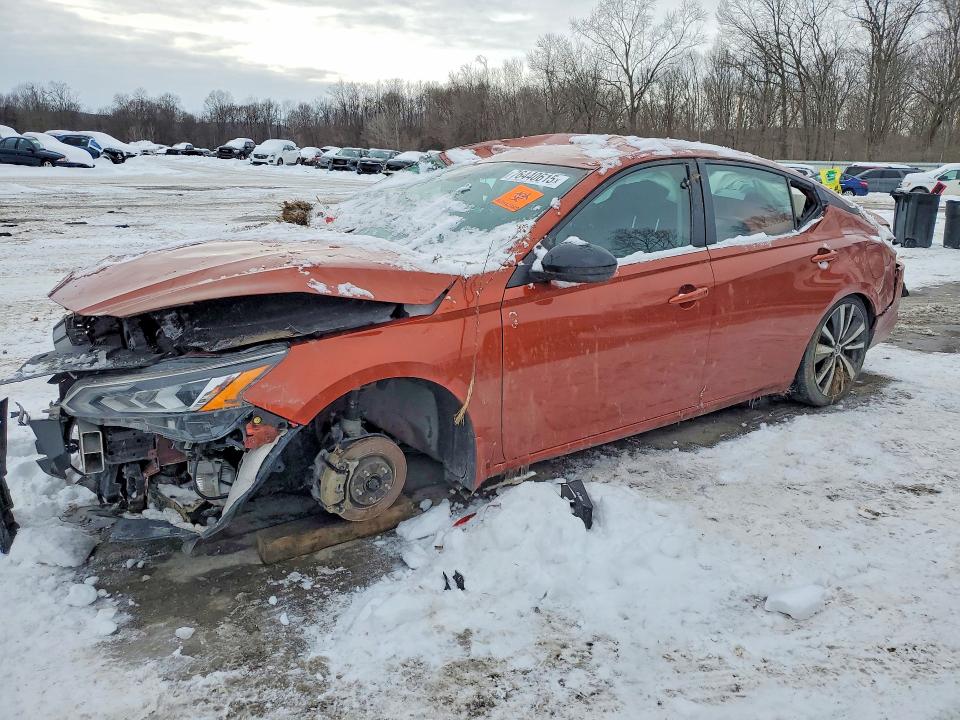 76440615 :رقم المزاد ، 1N4BL4CV4MN406845 vin ، 2021 Nissan Altima مزاد بيع