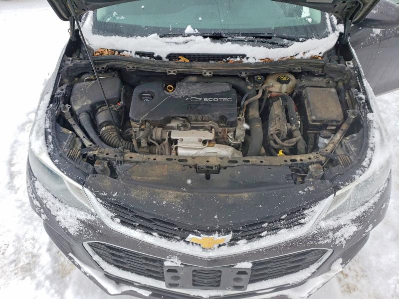 75779615 :رقم المزاد ، 1G1BE5SM6H7137706 vin ، 2017 Chevrolet Cruze مزاد بيع