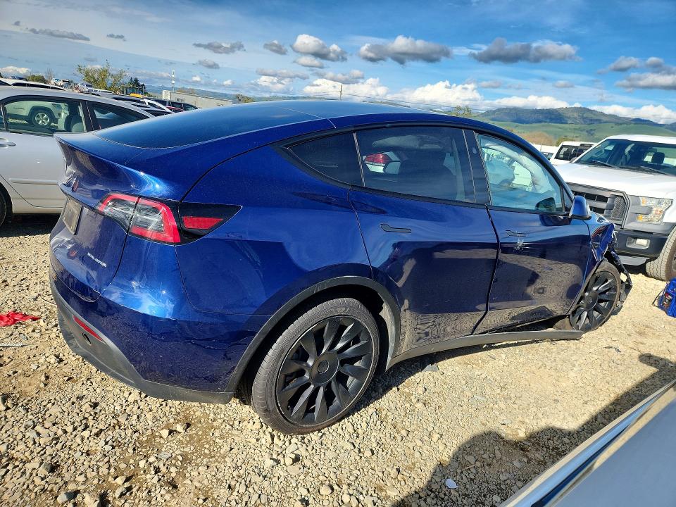 78834325 :رقم المزاد ، 7SAYGDEE7RF159495 vin ، 2024 Tesla Model Y مزاد بيع