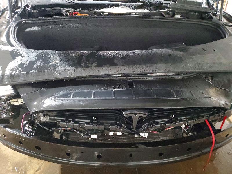 75558785 :رقم المزاد ، 5YJXCBE4XKF190830 vin ، 2019 Tesla Model X مزاد بيع