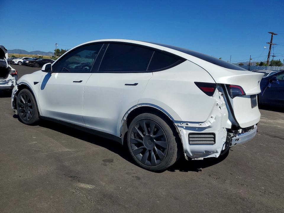 78617575 :رقم المزاد ، 7SAYGDEE2NF560401 vin ، 2022 Tesla Model Y مزاد بيع