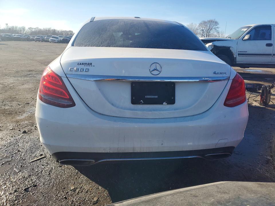 2015 Mercedes-benz C მანქანა იყიდება აუქციონზე, vin: 55SWF4KB3FU024946, აუქციონის ნომერი: 76207615