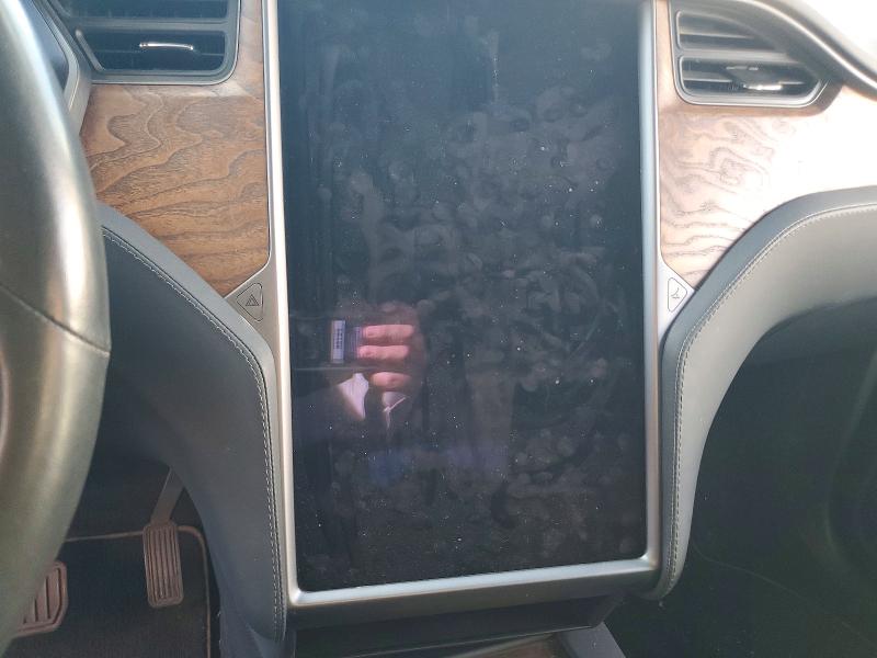 77247405 :رقم المزاد ، 5YJXCDE26LF263834 vin ، 2020 Tesla Model X مزاد بيع