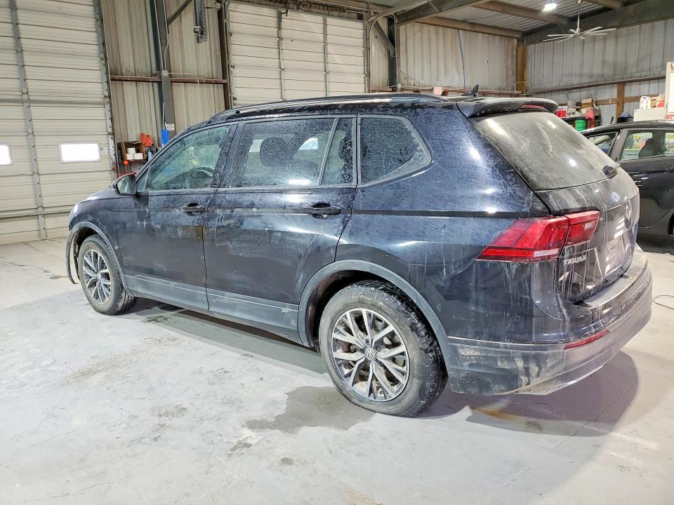 75822645 :رقم المزاد ، 3VV1B7AX8MM063709 vin ، 2021 Volkswagen Tiguan مزاد بيع