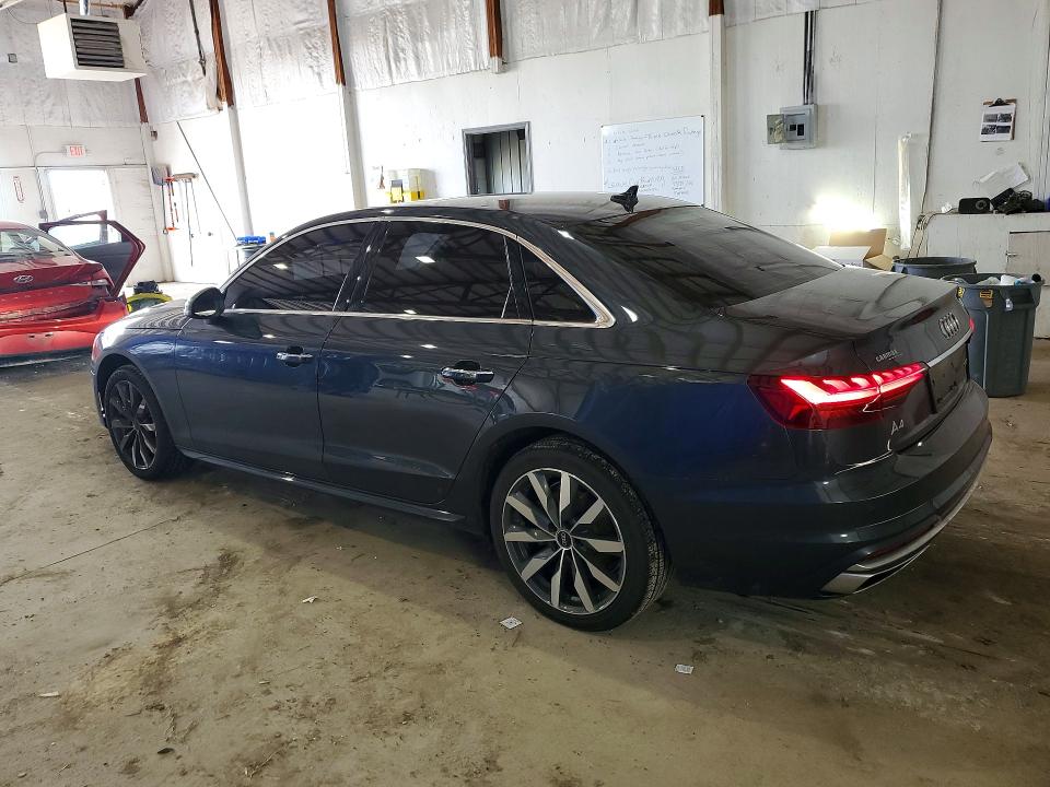 77597975 :رقم المزاد ، WAUABBF42NN000108 vin ، 2022 Audi A4 مزاد بيع