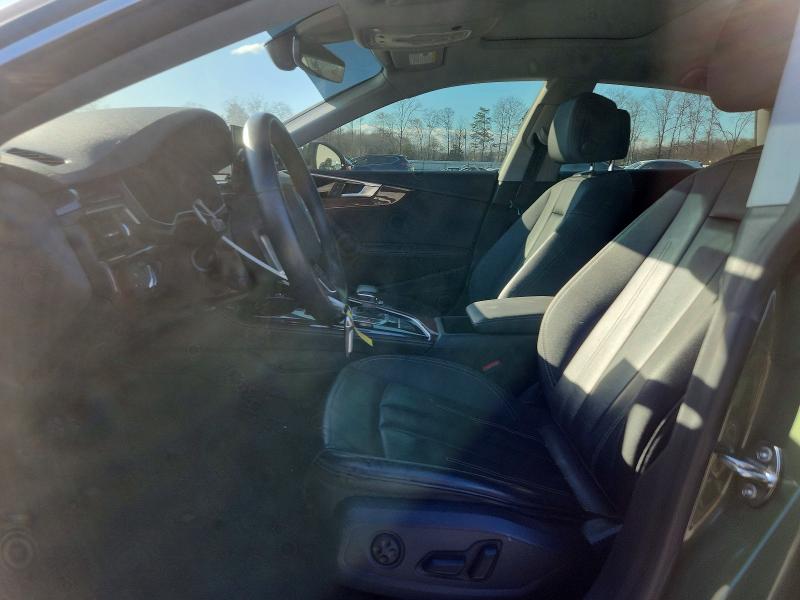 Продажа на аукционе авто 2022 Audi A5, vin: WAUCBCF51NA020008, номер лота: 77734035