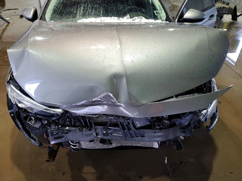 77280245 :رقم المزاد ، W04GV8SX3J1106103 vin ، 2018 Buick Regal Tourx مزاد بيع