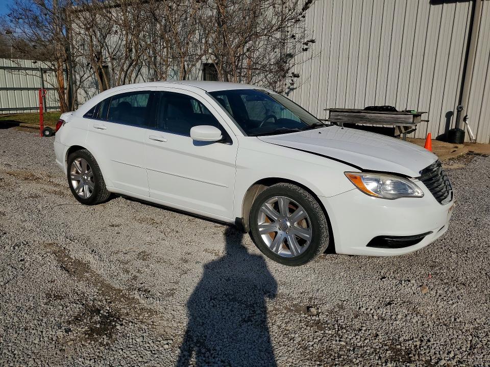 Продаж на аукціоні авто 2012 Chrysler 200, vin: 1C3CCBAB3CN316987, номер лоту: 77747335