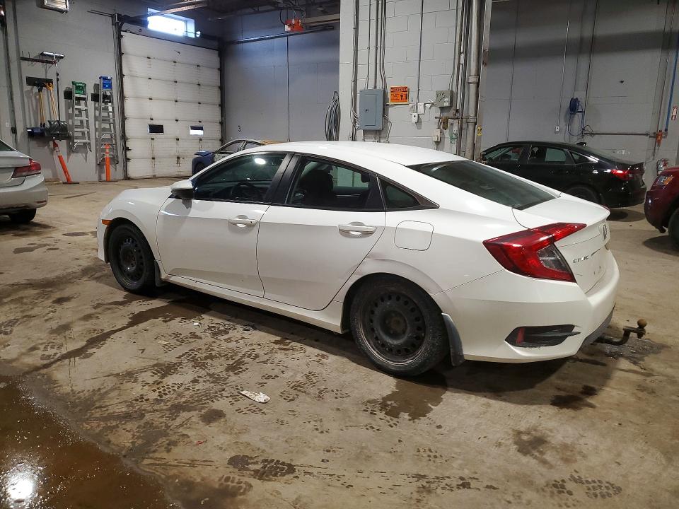 76532865 :رقم المزاد ، 2HGFC2F53JH032651 vin ، 2018 Honda Civic مزاد بيع