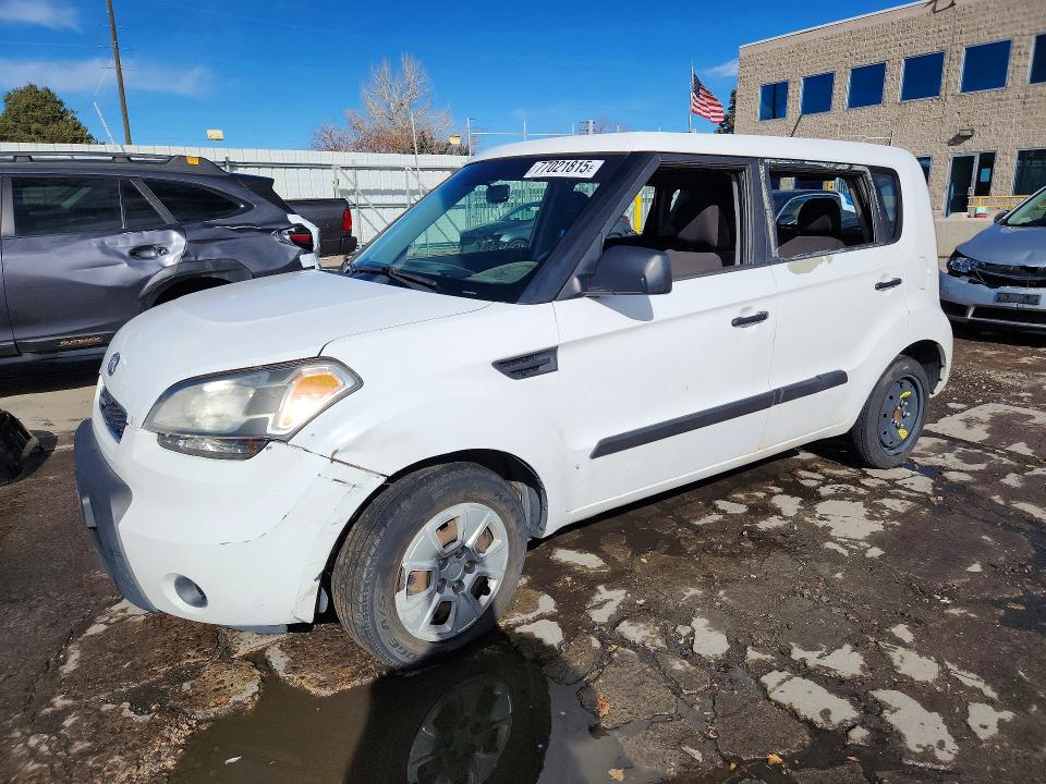 Auction sale of the 2011 Kia Soul, vin: KNDJT2A16B7267281, lot number: 77021815