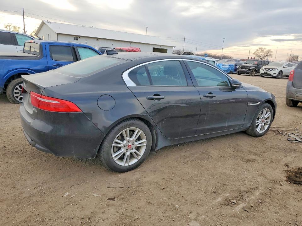 Auction sale of the 2018 Jaguar Xe, vin: SAJAJ4FX4JCP27771, lot number: 77033625