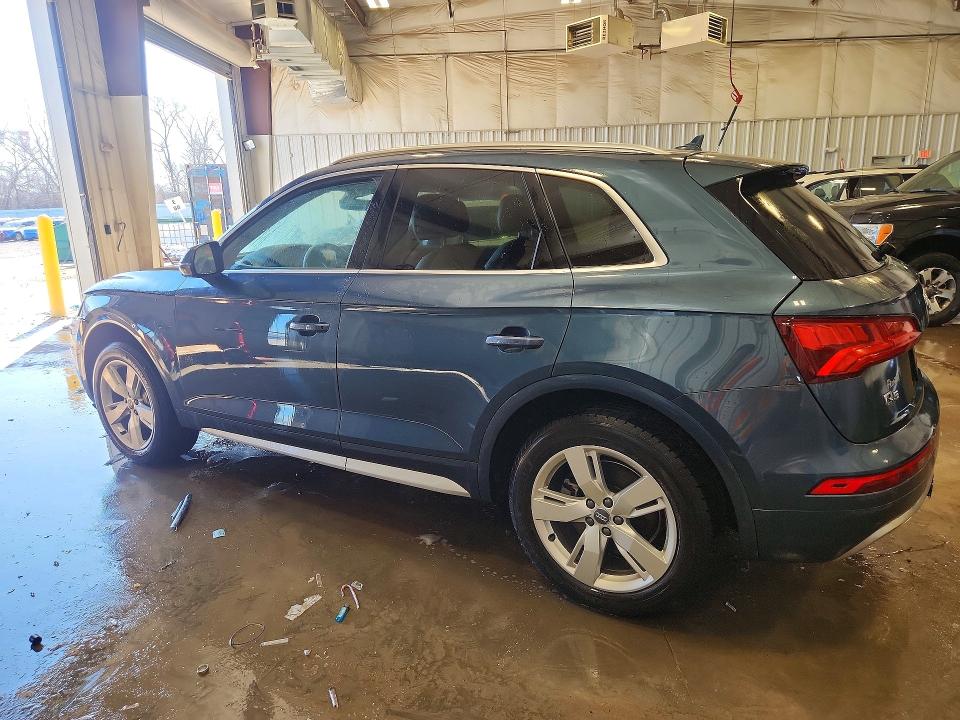 Продаж на аукціоні авто 2018 Audi Q5, vin: WA1BNAFY8J2078300, номер лоту: 77961645