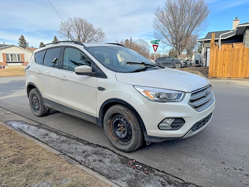 Продажа на аукционе авто 2017 Ford Escape Se, vin: 1FMCU9G98HUD62801, номер лота: 77417215