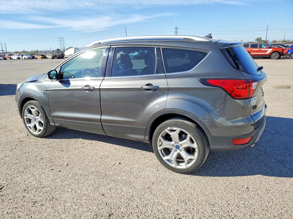 Auction sale of the 2019 Ford Escape, vin: 1FMCU9J93KUC29654, lot number: 76254105