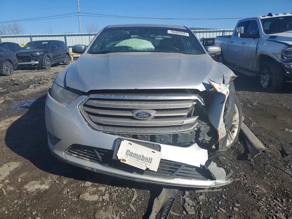 76592935 :رقم المزاد ، 1FAHP2E89DG198363 vin ، 2013 Ford Taurus مزاد بيع