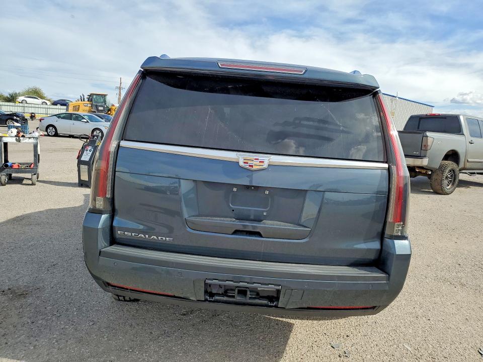 77017905 :رقم المزاد ، 1GYS4BKJ4LR147558 vin ، 2020 Cadillac Escalade مزاد بيع