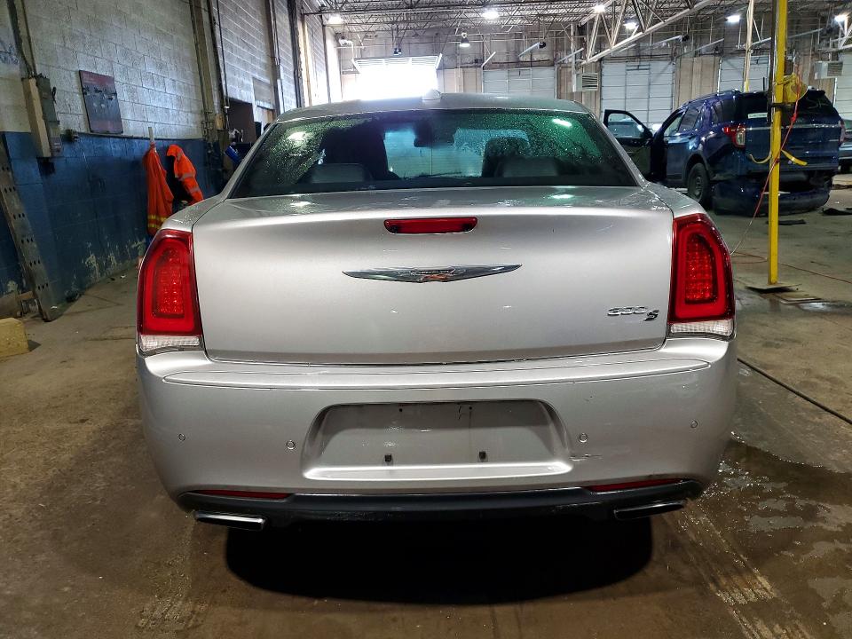 Aukcja sprzedaży 2015 Chrysler 300, vin: 2C3CCABG8FH922545, numer aukcji: 76844625