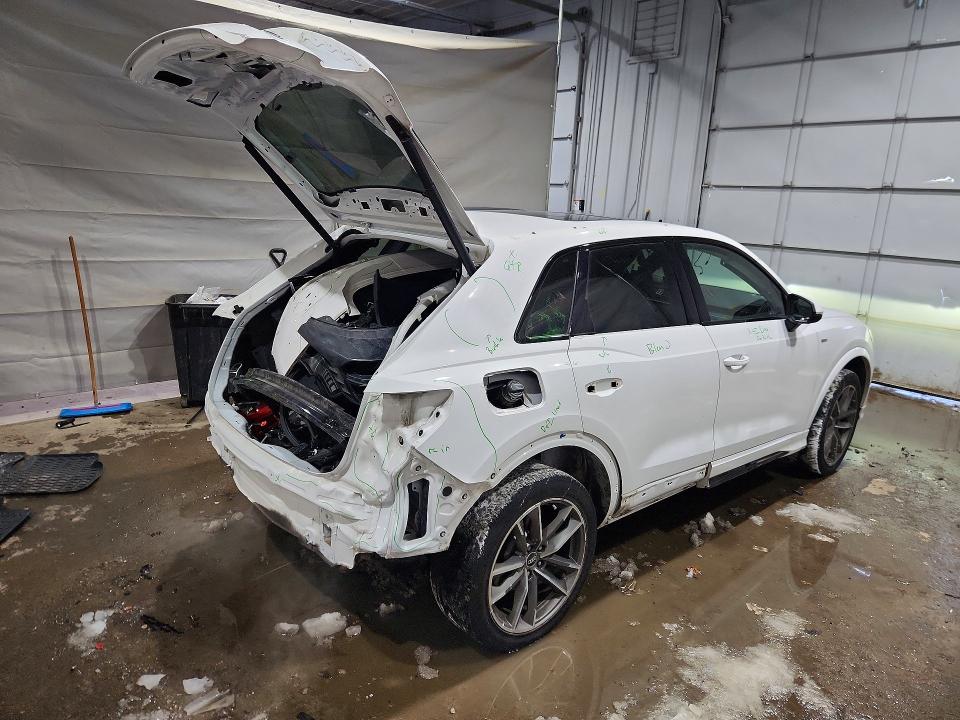 2022 Audi Q3 მანქანა იყიდება აუქციონზე, vin: WA1EECF33N1031717, აუქციონის ნომერი: 75475075