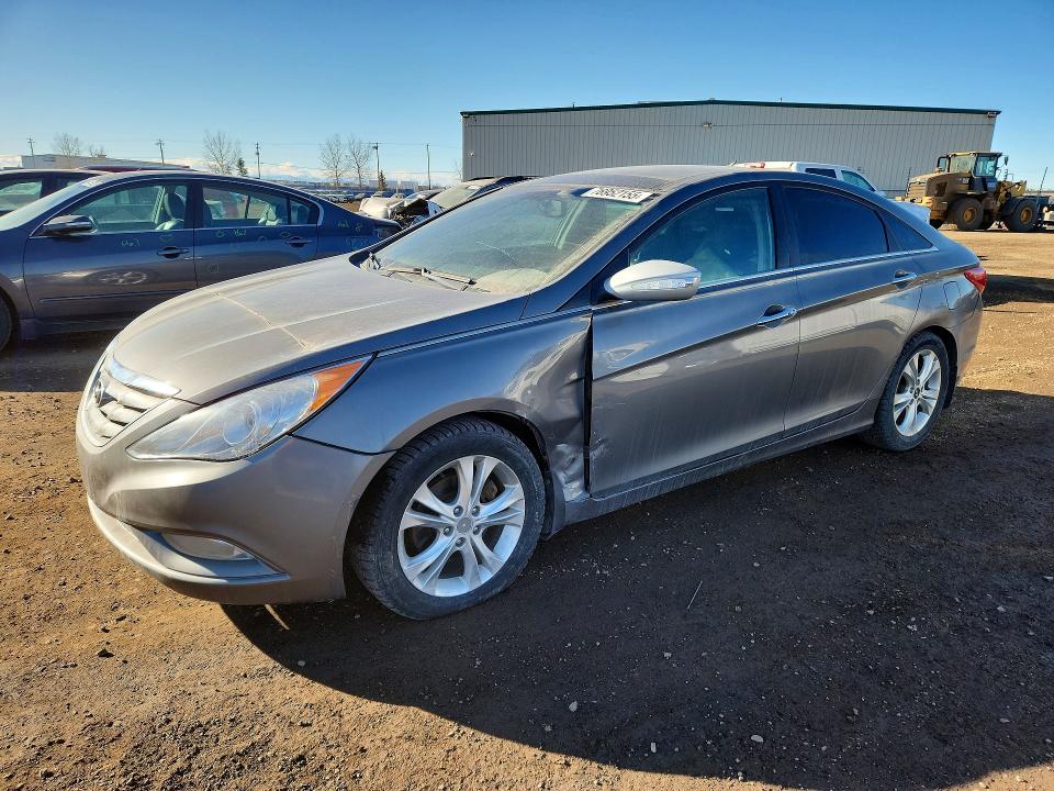 76952155 :رقم المزاد ، 5NPEC4AC0DH604850 vin ، 2013 Hyundai Sonata مزاد بيع
