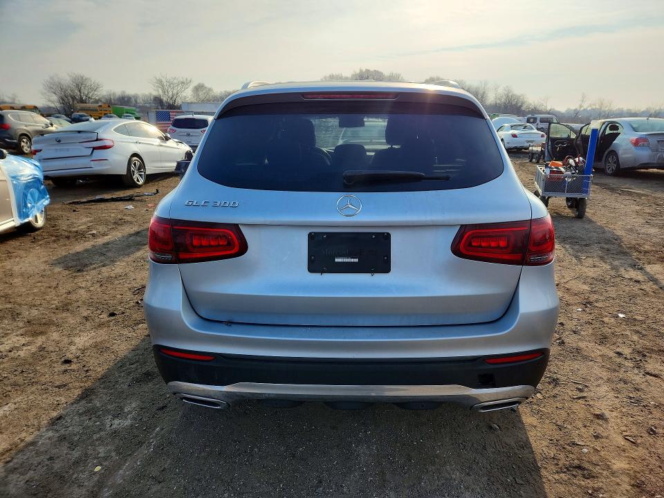 Продажа на аукционе авто 2022 Mercedes-benz Glc, vin: W1N0G8DB0NG061989, номер лота: 77107005