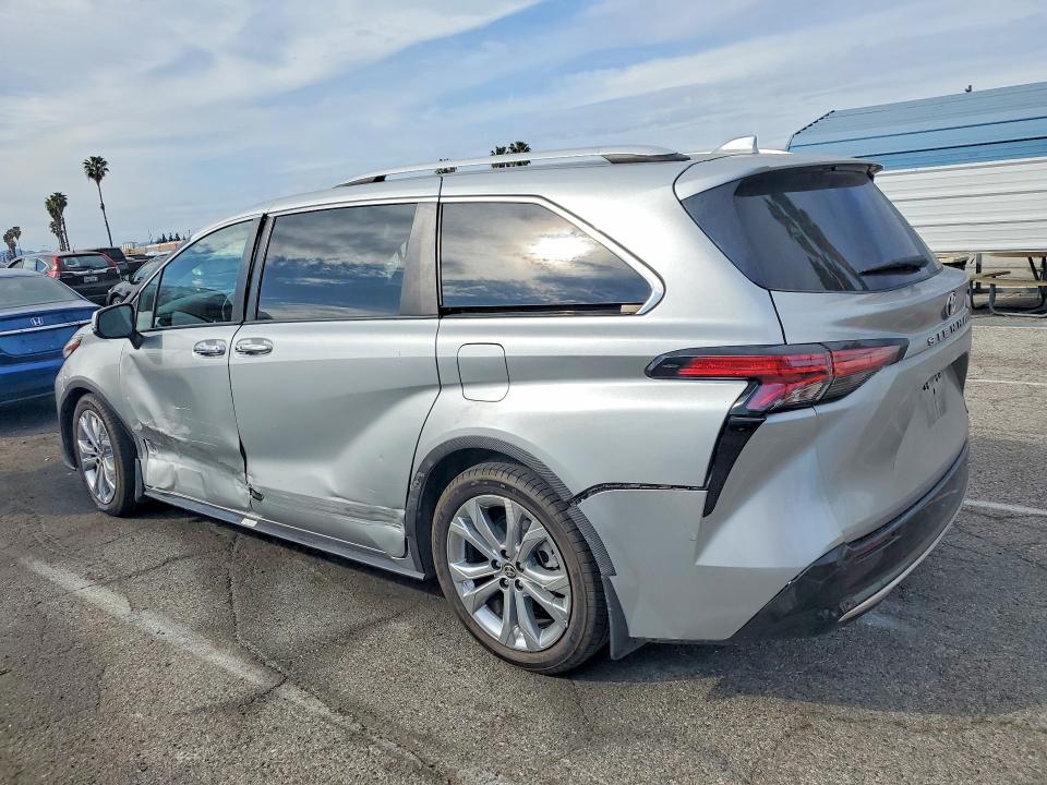 Продажа на аукционе авто 2021 Toyota Sienna, vin: 5TDERKEC6MS022615, номер лота: 76192475