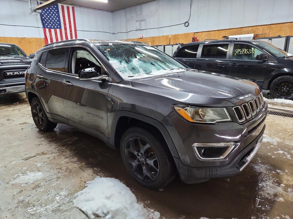 78590125 :رقم المزاد ، 3C4NJDCB7KT639182 vin ، 2019 Jeep Compass مزاد بيع