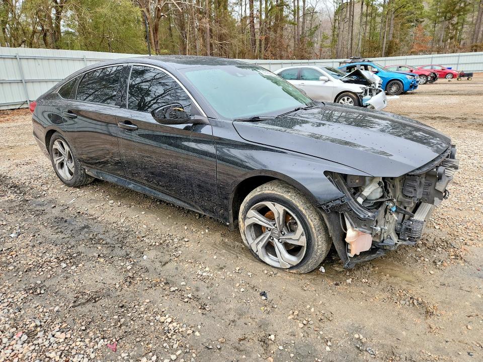 Продажа на аукционе авто 2018 Honda Accord, vin: 1HGCV1F43JA161454, номер лота: 74745835