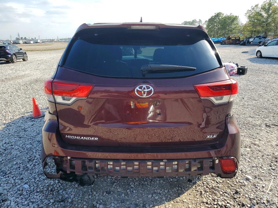 76610835 :رقم المزاد ، 5TDKZRFH1KS338703 vin ، 2019 Toyota Highlander مزاد بيع
