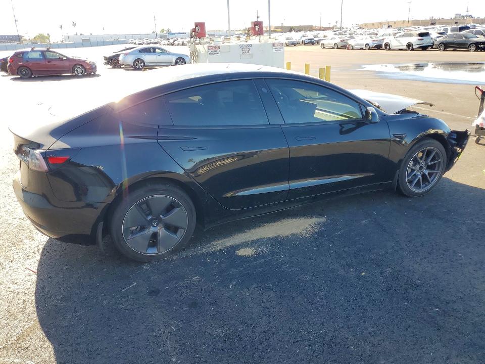 77382405 :رقم المزاد ، 5YJ3E1EA3NF331699 vin ، 2022 Tesla Model 3 مزاد بيع