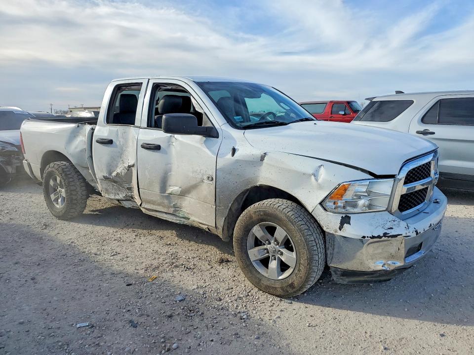77906945 :رقم المزاد ، 1C6RR6FG8LS121654 vin ، 2020 Ram 1500 Classic مزاد بيع