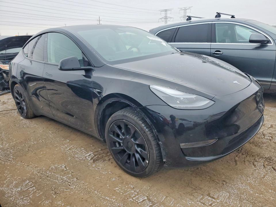 76167915 :رقم المزاد ، 7SAYGAEE8PF632350 vin ، 2023 Tesla Model Y مزاد بيع