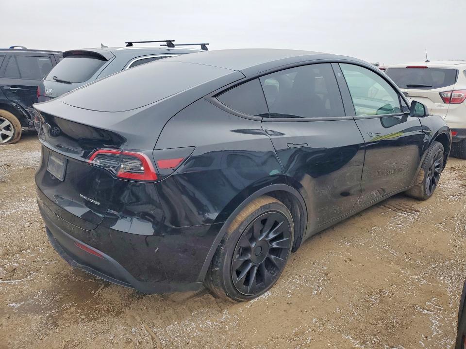 76167915 :رقم المزاد ، 7SAYGAEE8PF632350 vin ، 2023 Tesla Model Y مزاد بيع