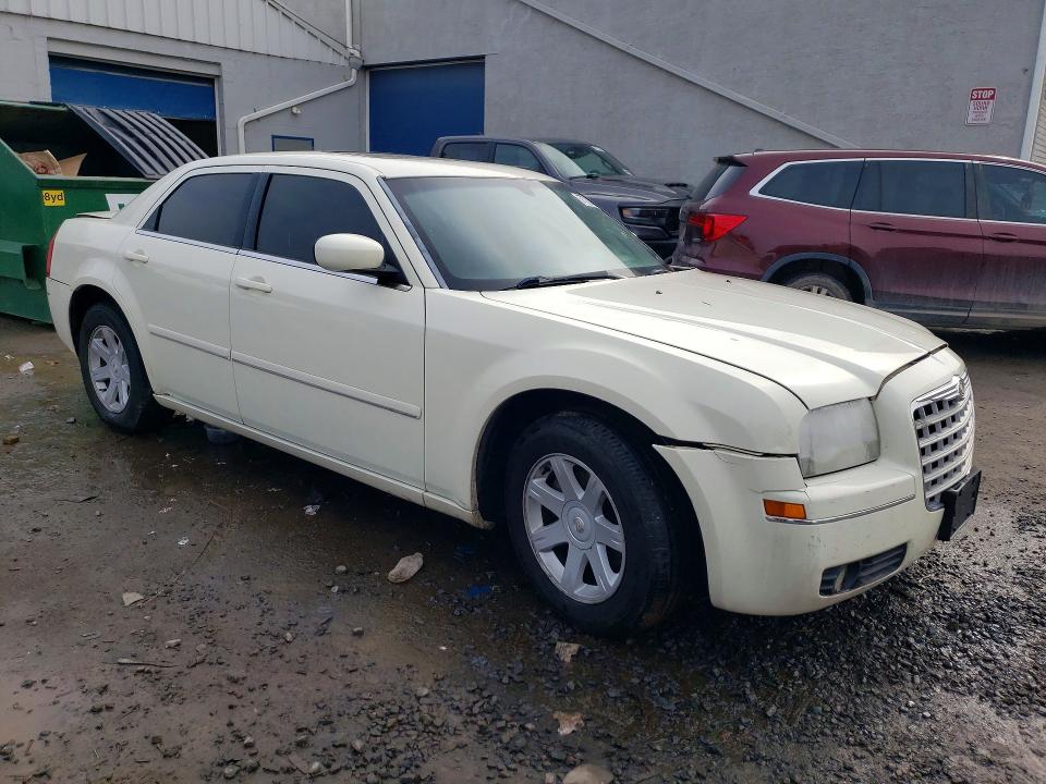 Продажа на аукционе авто 2005 Chrysler 300, vin: 2C3JA53G25H511577, номер лота: 77733885