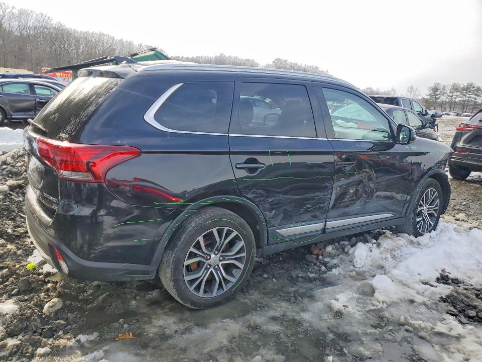 Продаж на аукціоні авто 2018 Mitsubishi Outlander, vin: JA4AZ3A34JZ020828, номер лоту: 78405345