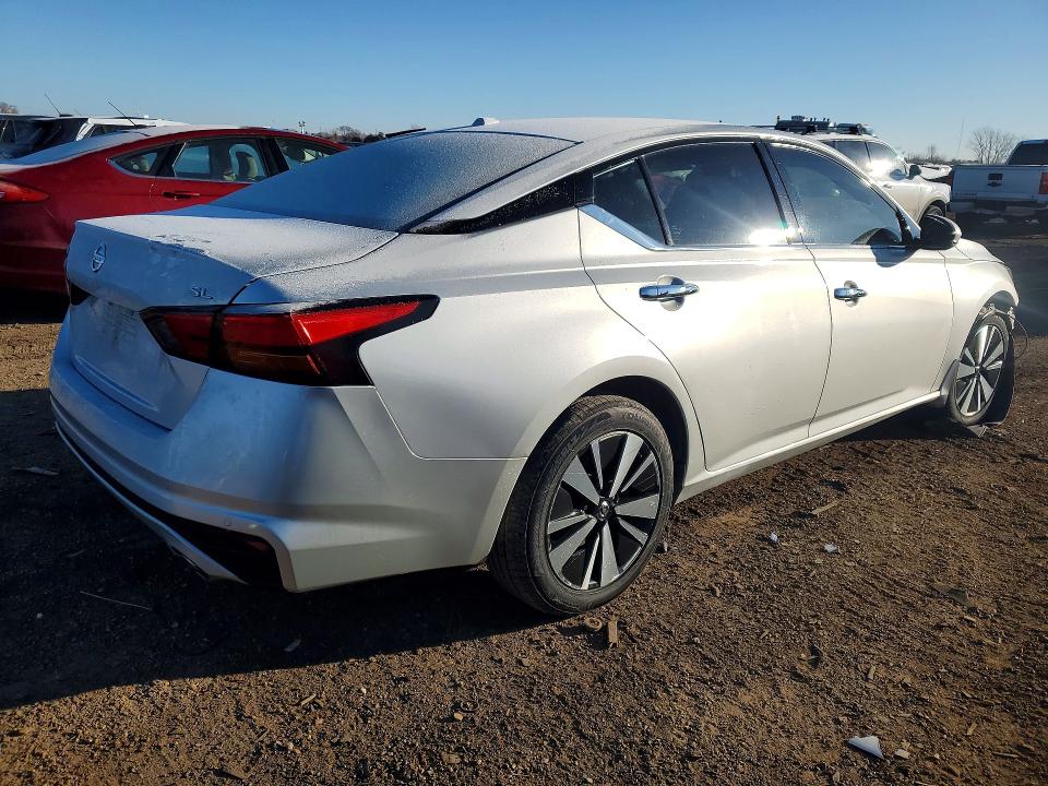 Продажа на аукционе авто 2020 Nissan Altima, vin: 1N4BL4EW9LC137452, номер лота: 76953565