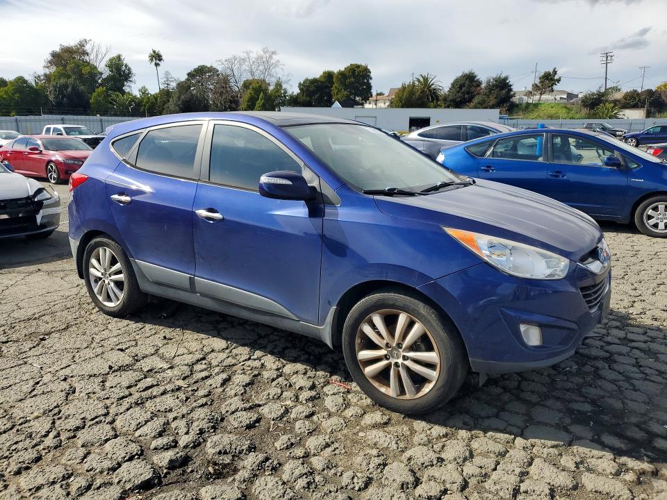 Продажа на аукционе авто 2010 Hyundai Tuson, vin: KM8JU3AC0AU016028, номер лота: 77440185