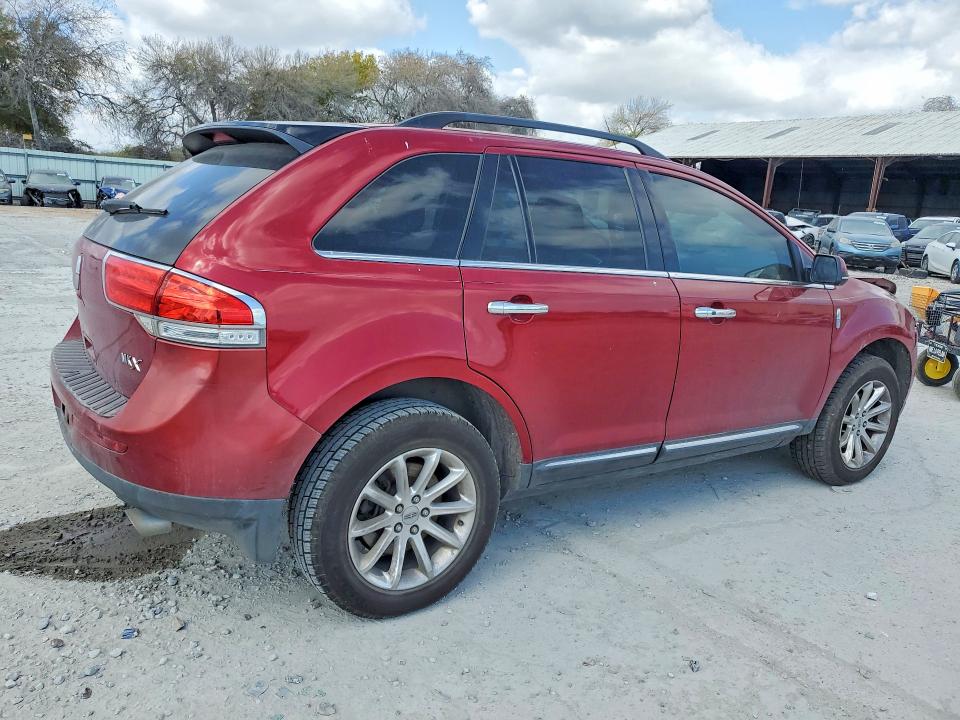 75555505 :رقم المزاد ، 2LMDJ6JK1DBL31000 vin ، 2013 Lincoln Mkx مزاد بيع