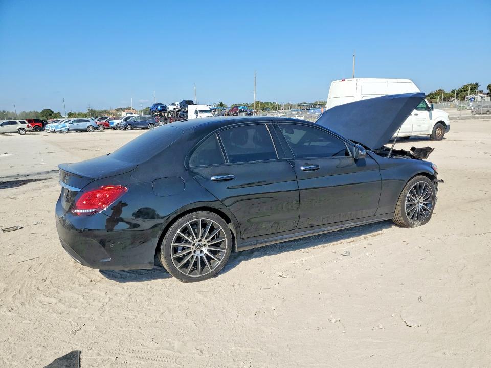 77414685 :رقم المزاد ، W1KWF8DB0MR650098 vin ، 2021 Mercedes-benz C مزاد بيع