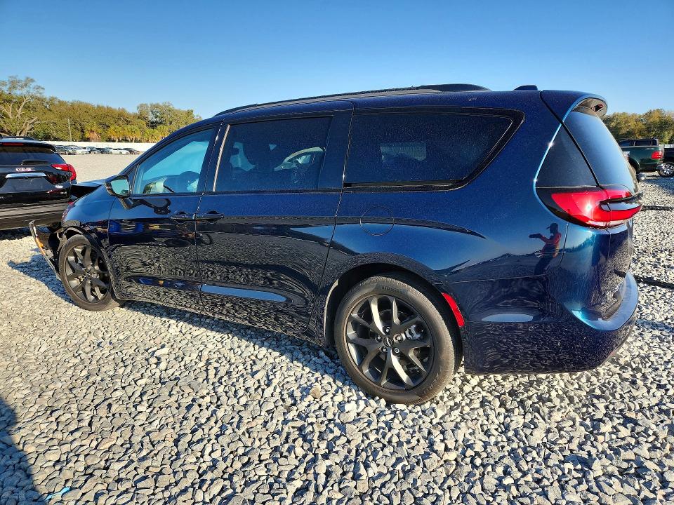 Продажа на аукционе авто 2022 Chrysler Pacifica, vin: 2C4RC1GG5NR135687, номер лота: 77417795