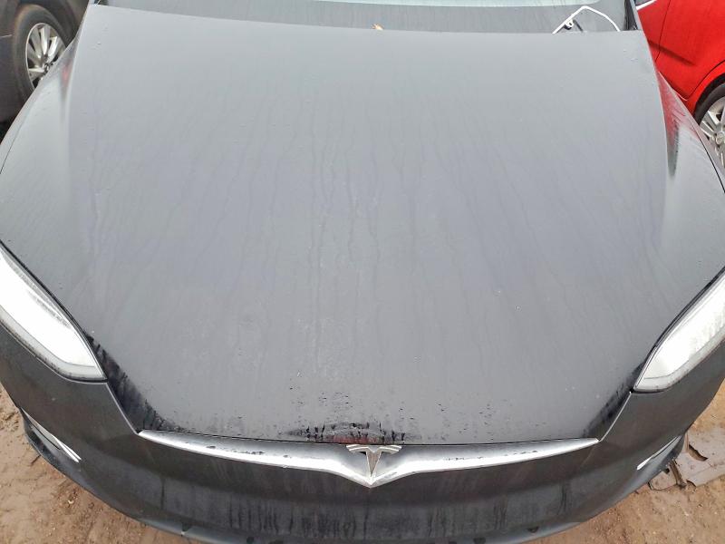 Продажа на аукционе авто 2018 Tesla Model X, vin: 5YJXCBE29JF089825, номер лота: 76182105